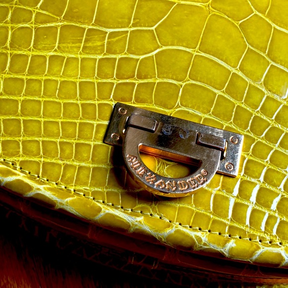 Croc embossed real leather crossbody bag - Picture 2 of 7